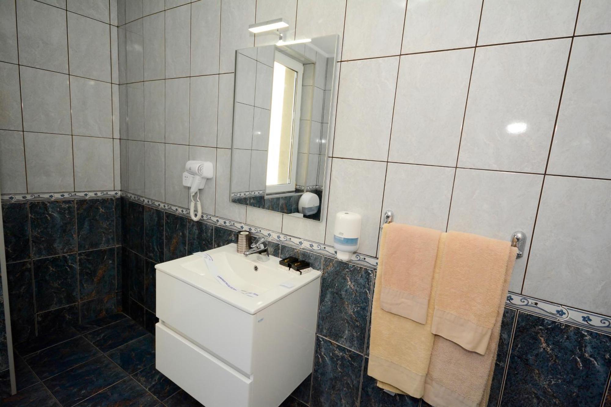 Hotel Andre'S Craiova Luaran gambar